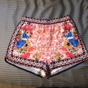 Patterned shorts